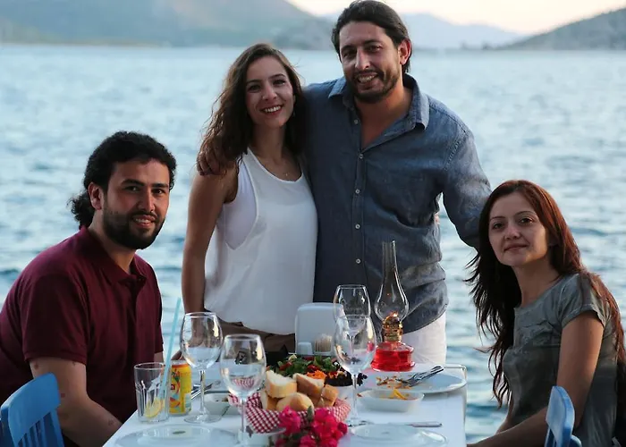 Pembe Yunus * Bozburun