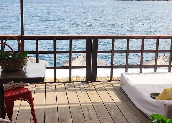 Pembe Yunus * Bozburun