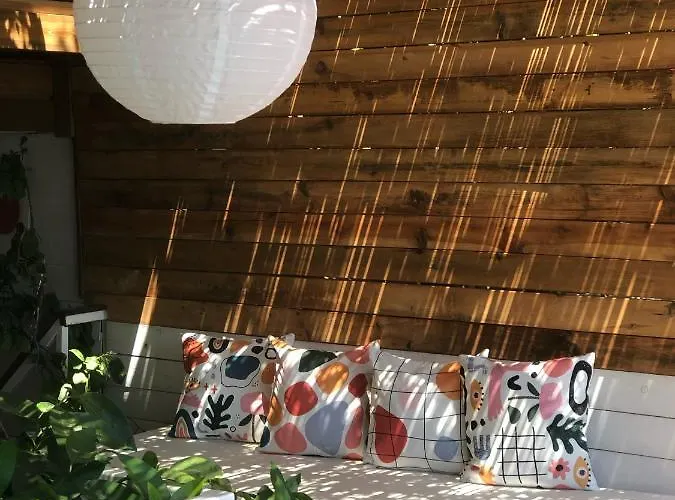 Pembe Yunus * Bozburun