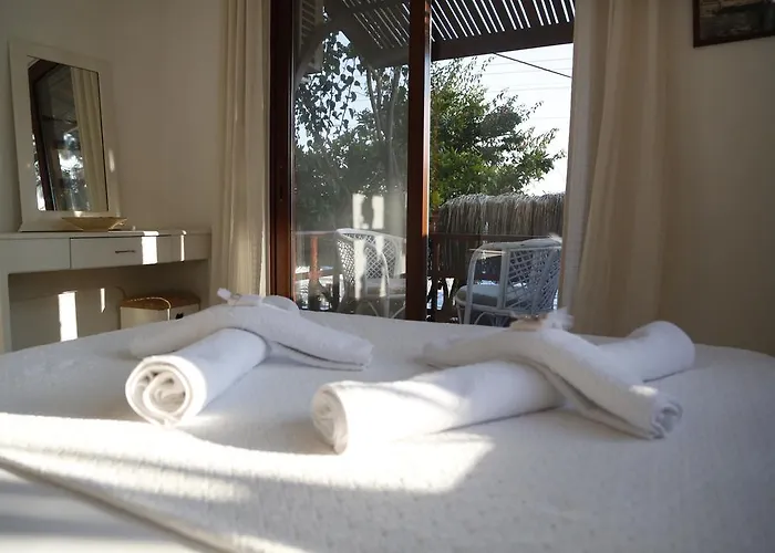 Pembe Yunus * Bozburun