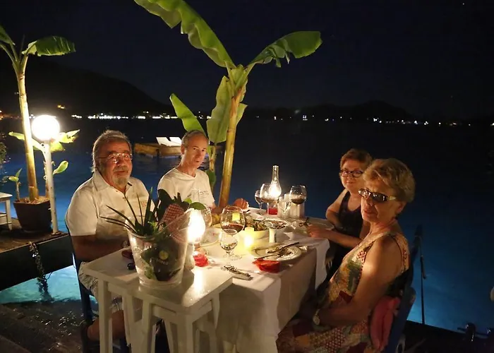 Pembe Yunus Ξενοδοχείο *